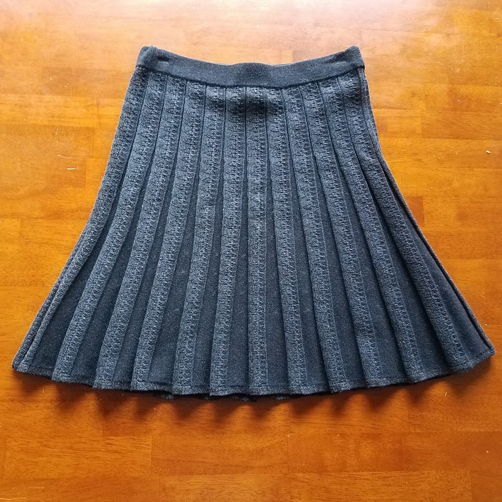 Max Studio Pleated Knit Skirt